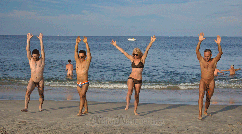 naturist-0074-gymnastics-@-Gunnison-Beach,-Sandy-Hook,-NJ,-USA